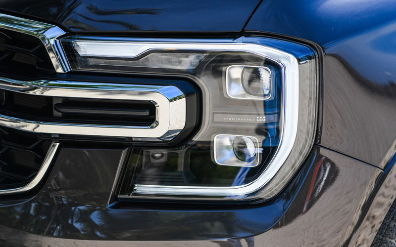 Ford_Everest_2022-titanium+_2
